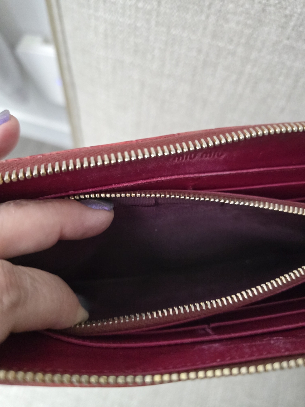 Miu Miu Red Croc-Embossed Zip Around Long Wallet - Picture 12 of 13